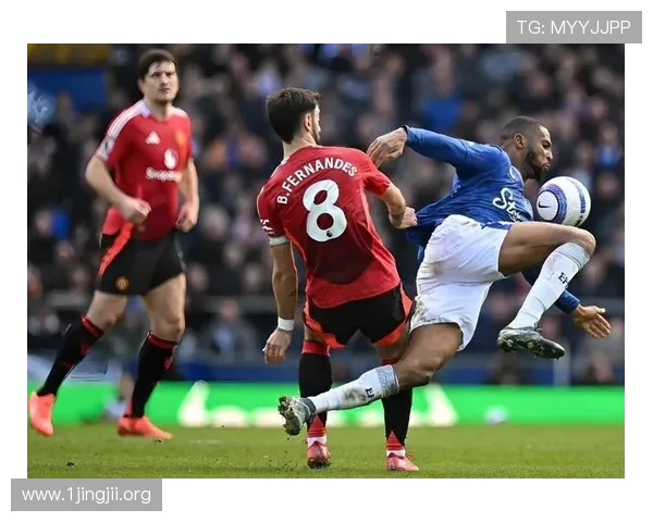 英超超级扑救再度引爆热搜 网友惊呼人类极限挑战