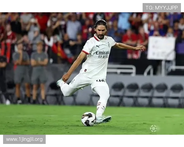 阿德利专注佛罗伦萨本季表现未来去留决定将于赛季结束后再谈事宜